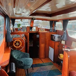  Botel Motorjacht Flint Niederlande